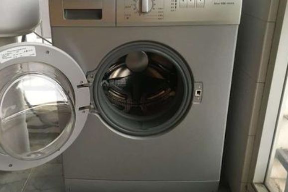 博乐体育：洗衣机维修手法